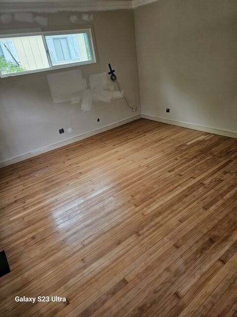 Hardwood Sand & Refinish