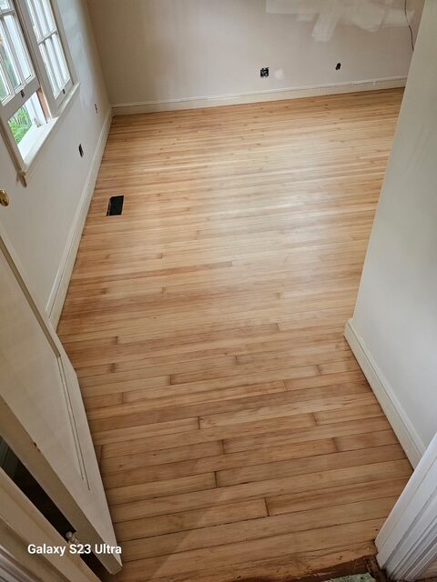 Hardwood Sand & Refinish