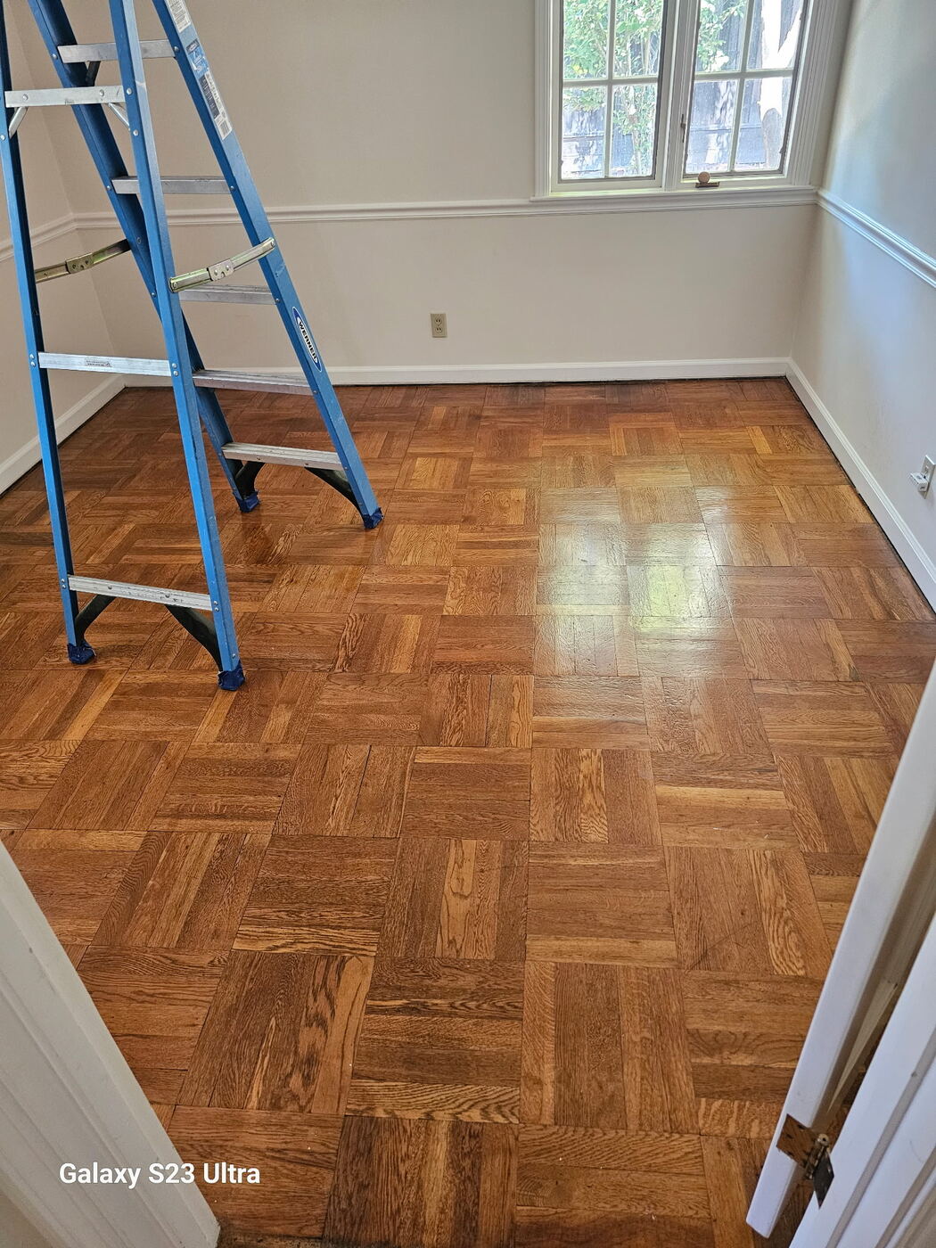 Hardwood Sand & Refinish