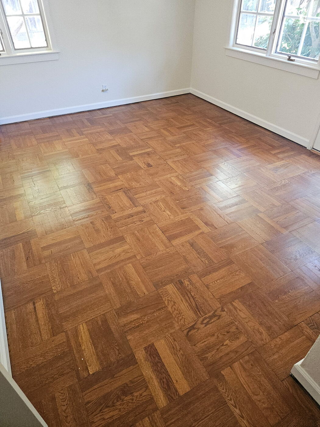 Hardwood Sand & Refinish