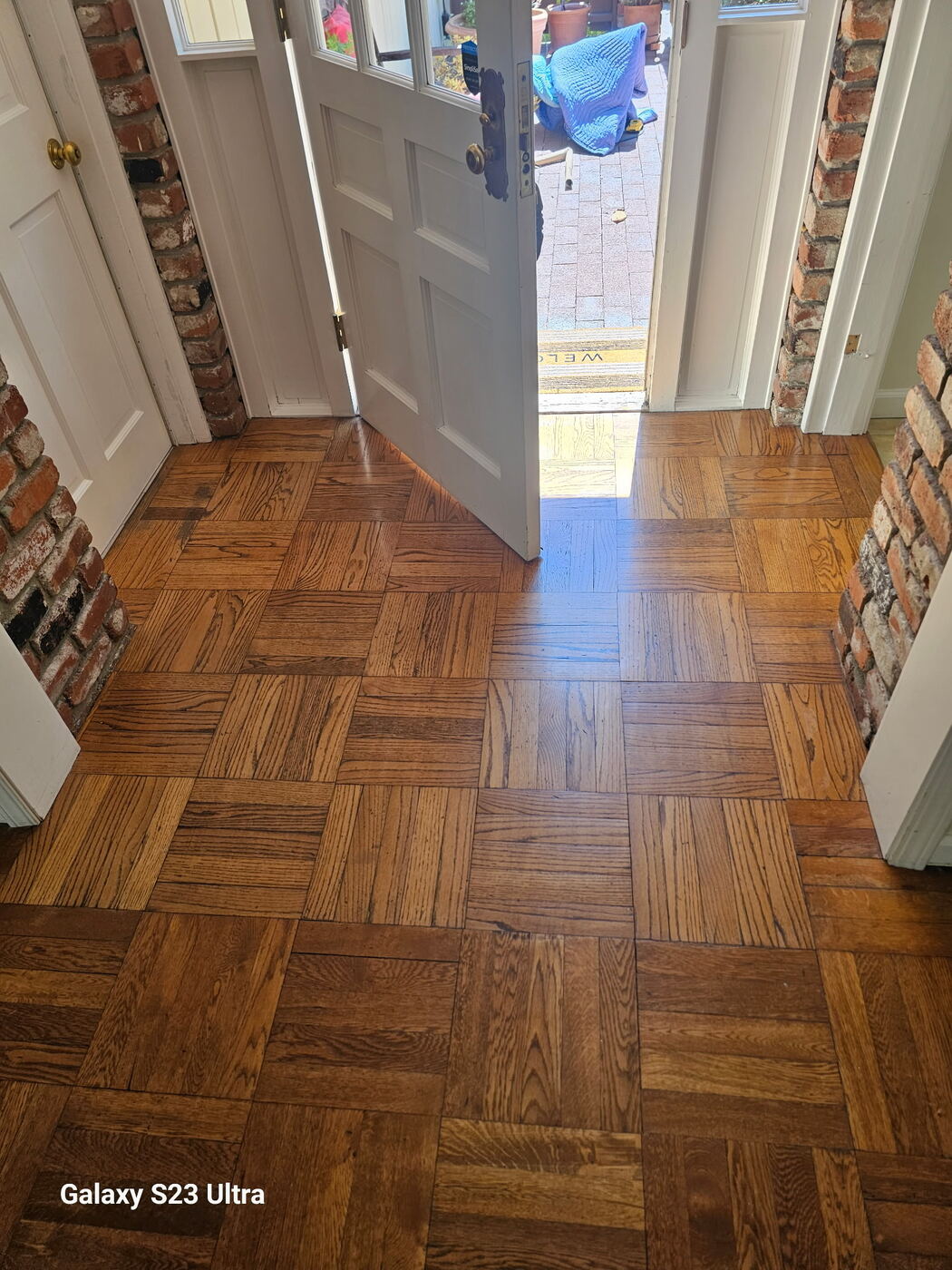 Hardwood Sand & Refinish